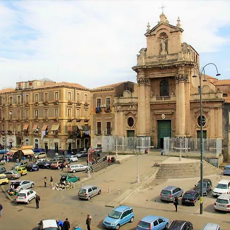 Re Carlo ゲストハウス 3*