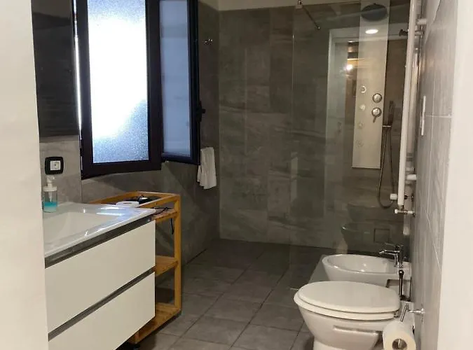 Re Carlo ゲストハウス カターニア