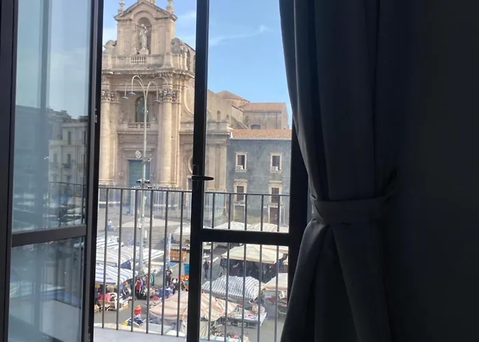 ゲストハウス Re Carlo カターニア