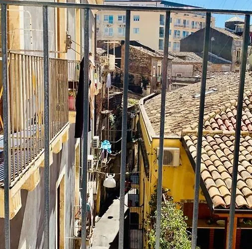 Re Carlo カターニア